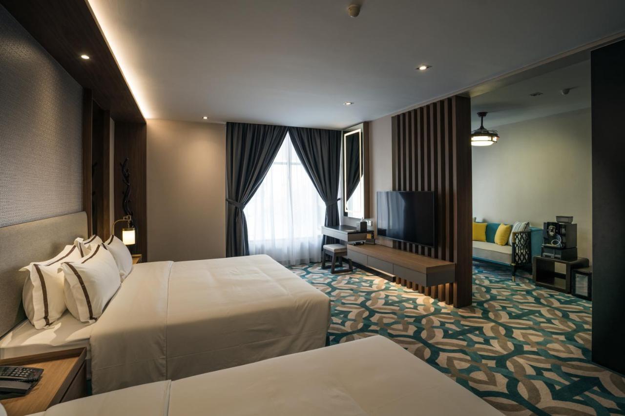 Christee Suites Hotel Малакка Экстерьер фото