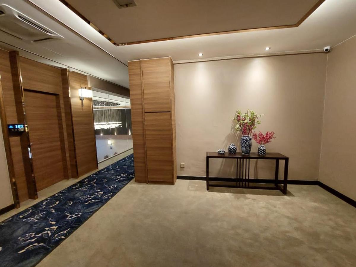 Christee Suites Hotel Малакка Экстерьер фото