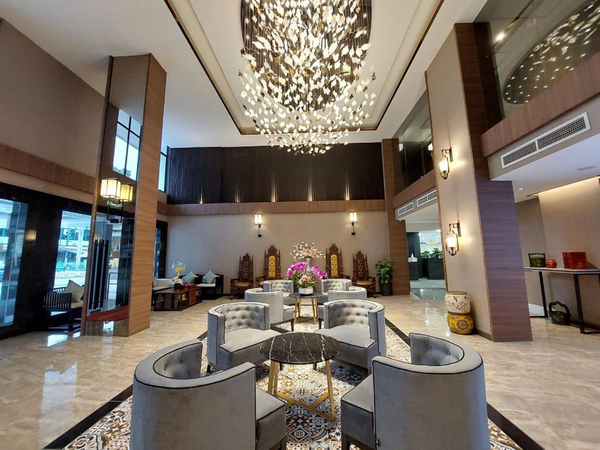 Christee Suites Hotel Малакка Экстерьер фото